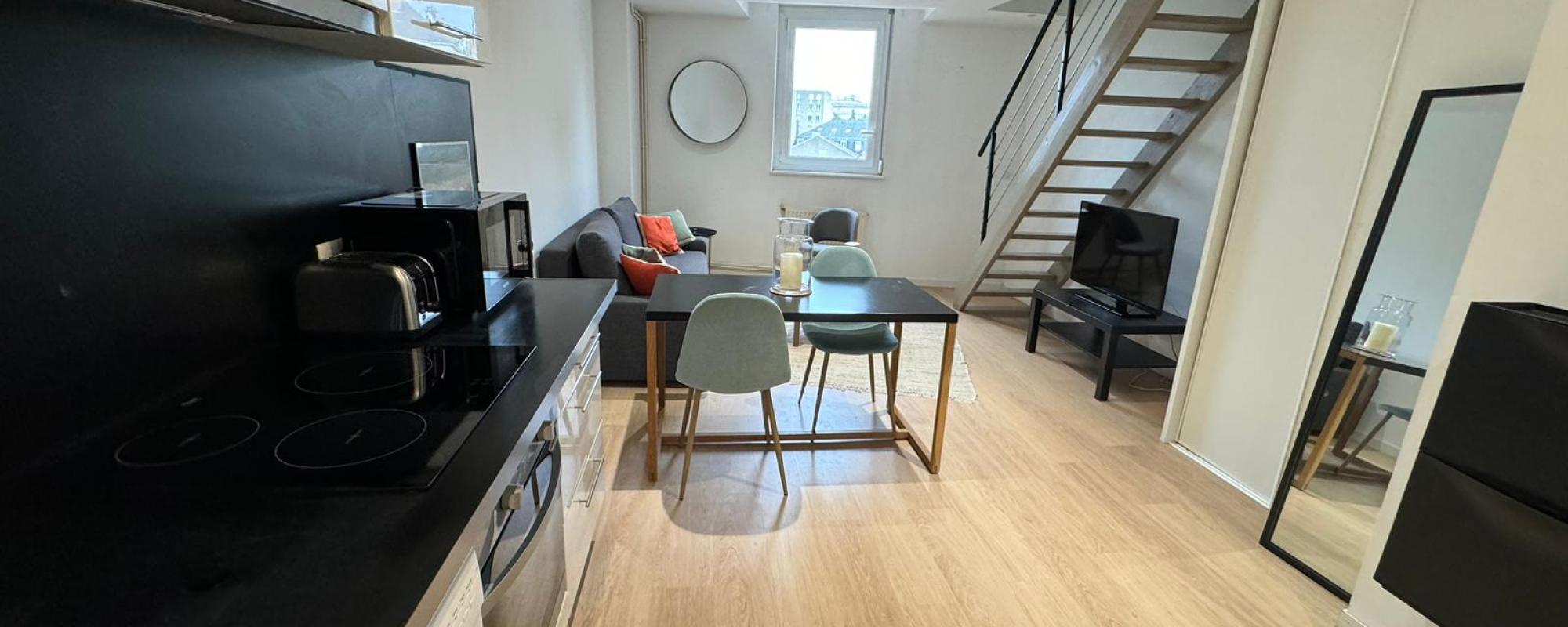 Spacious 2 bedroom flat near Cathedral